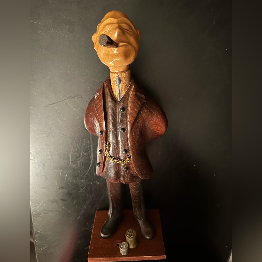 Vintage Italian Carving “The CEO”